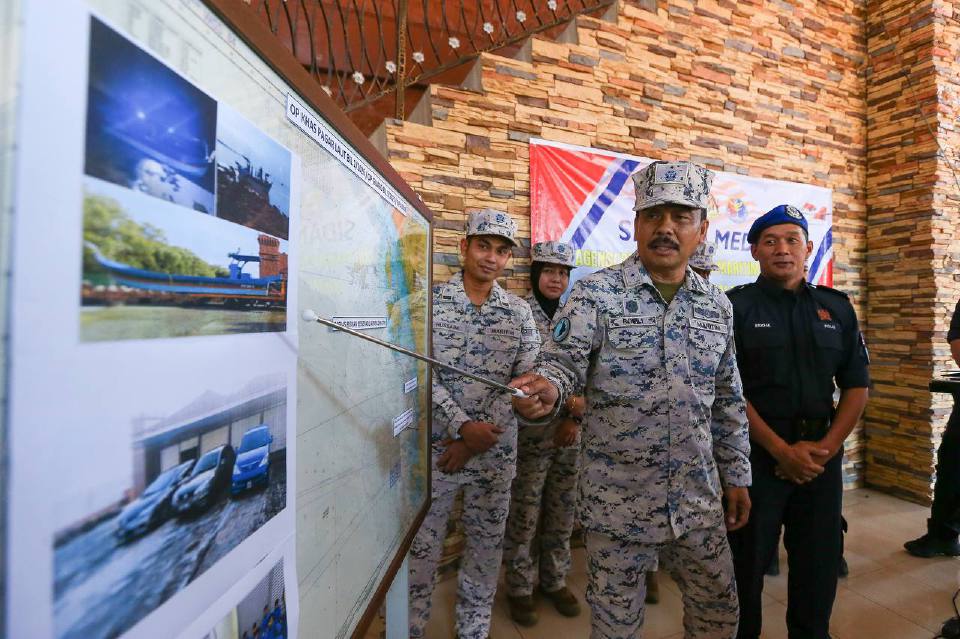 Bot bawa 37 PATI ditahan ketika cuba menyusup di perairan Pulau Sayak
