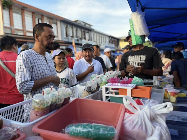 Jelajah Ramadan Di Sembulan Perkukuh Kebersamaan, Jeffery Nor Santuni Rakyat