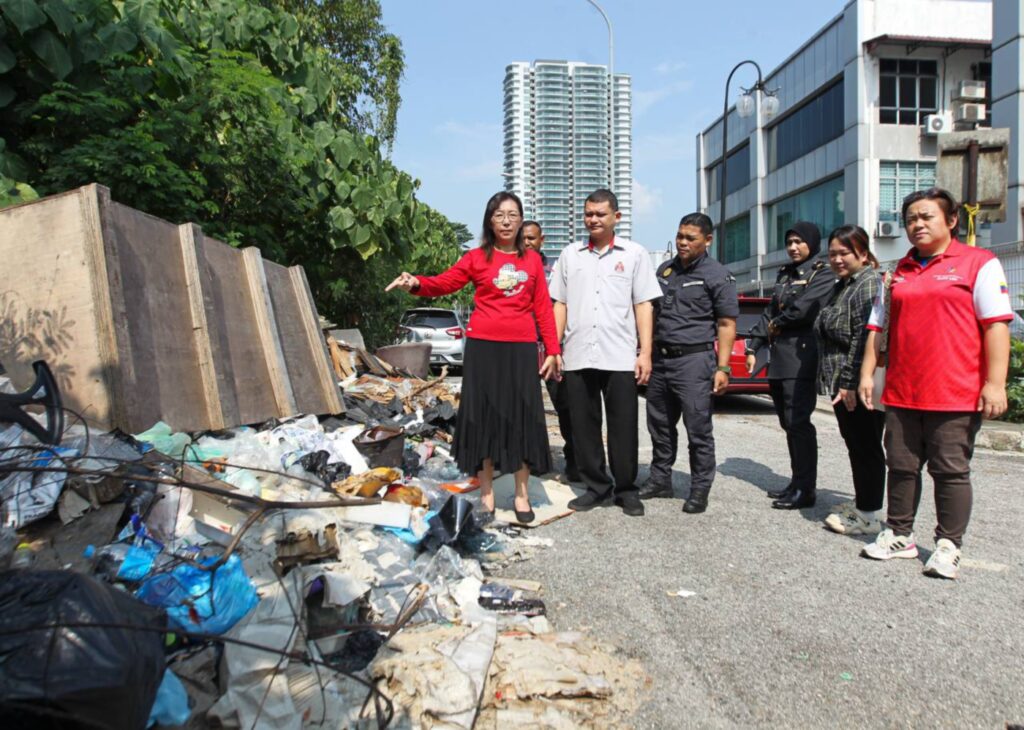 Ungazetted road near Kuchai Business Park to be closed over dumping, abandoned vehicles
