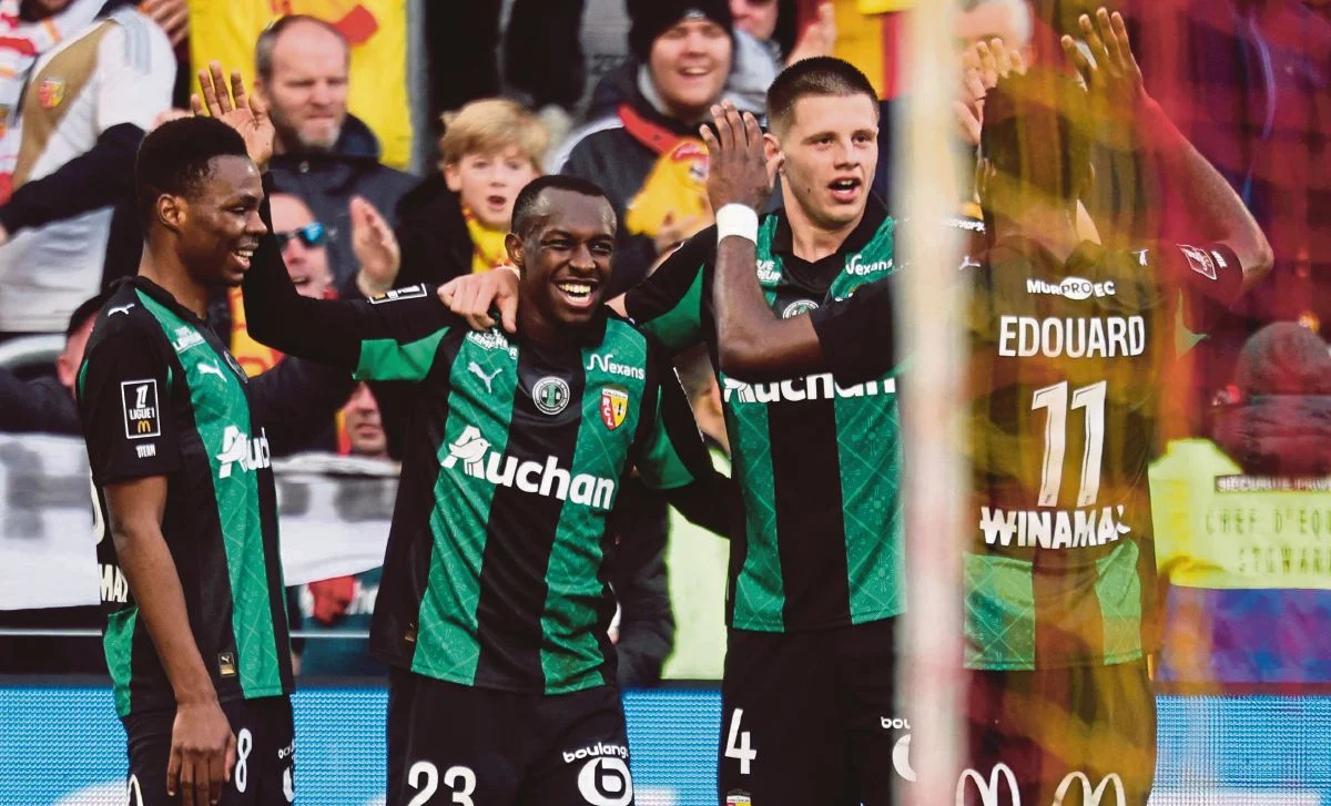 Lens terus hambat PSG