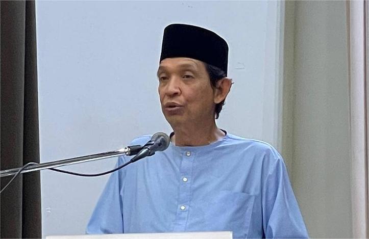 Pergerakan Puteri UMNO Sumbang Makanan Kepada Golongan Gelandangan Di KL