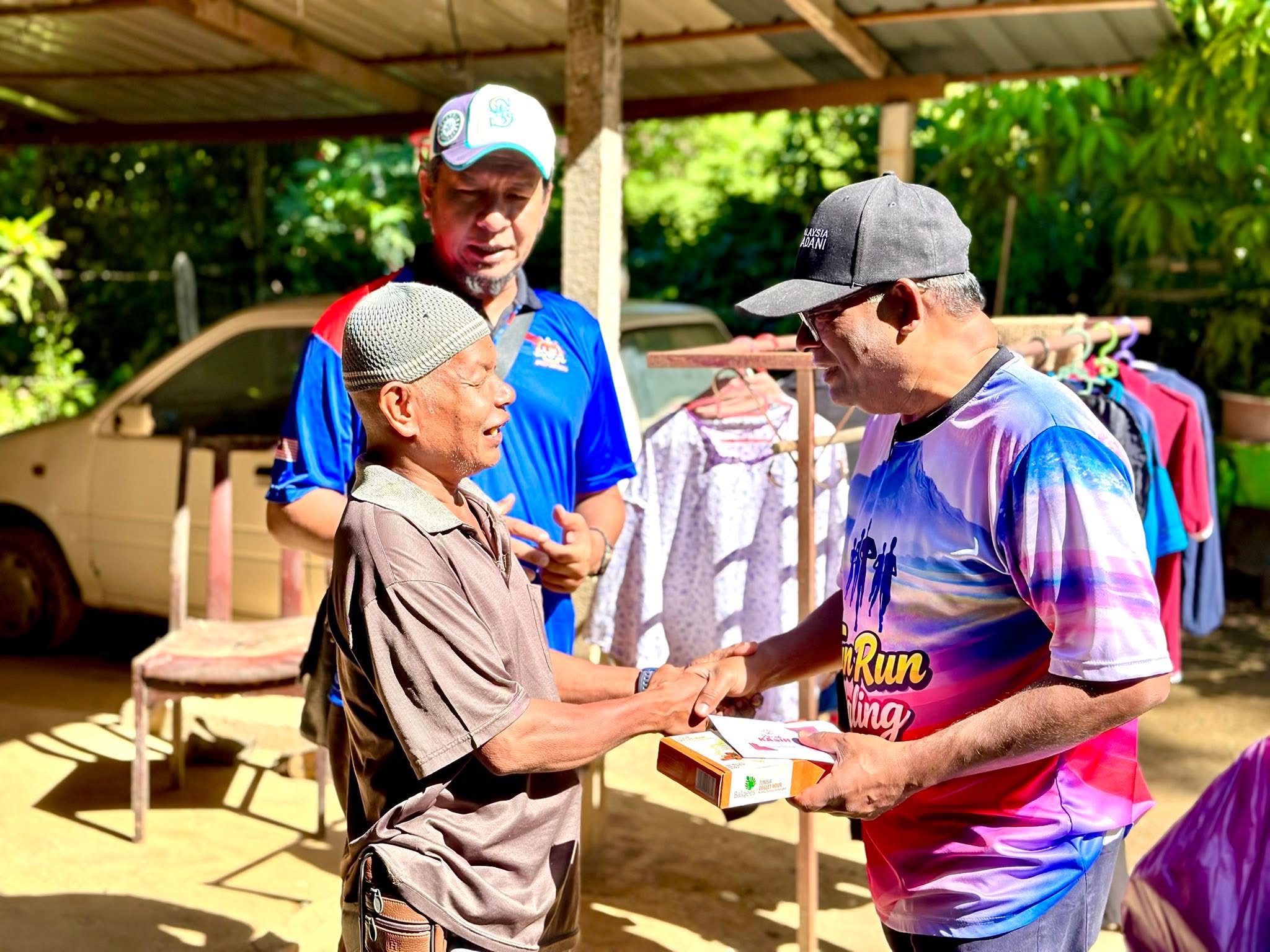 Turun Padang, Santuni Rakyat Bukan Kerja Bermusim – Azeez