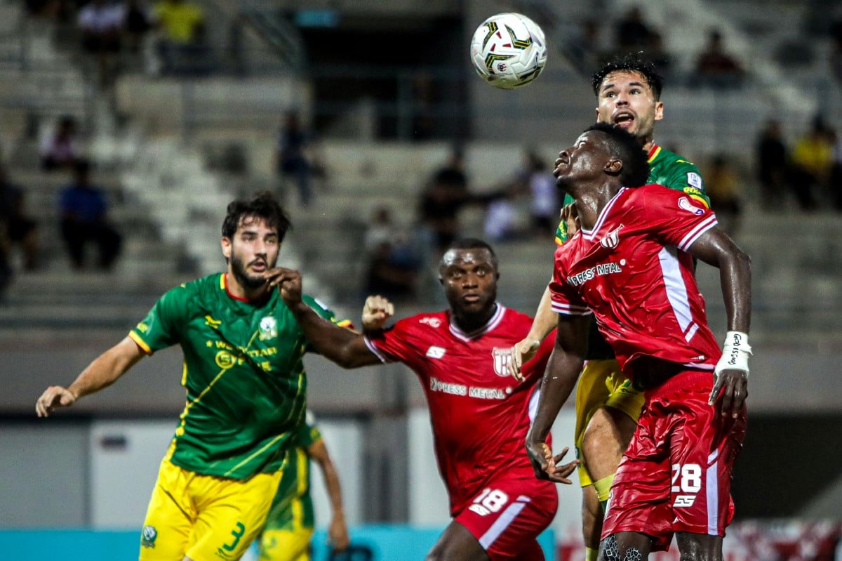 Kuching City lebur impian Imigresen FC