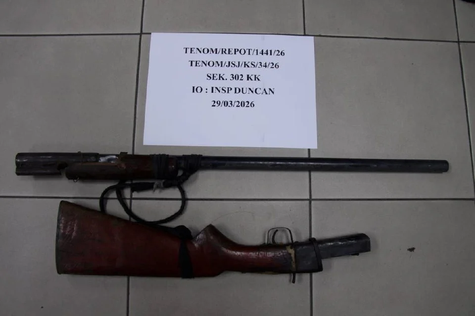 Abang tembak adik, sebelum maut ditembak polis