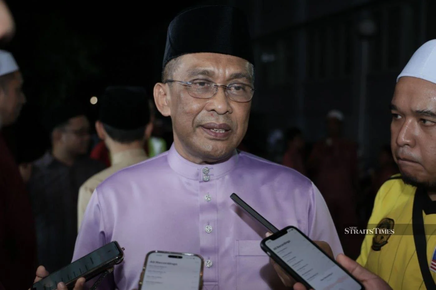 Hamzah resigns as opposition leader, cites political stability