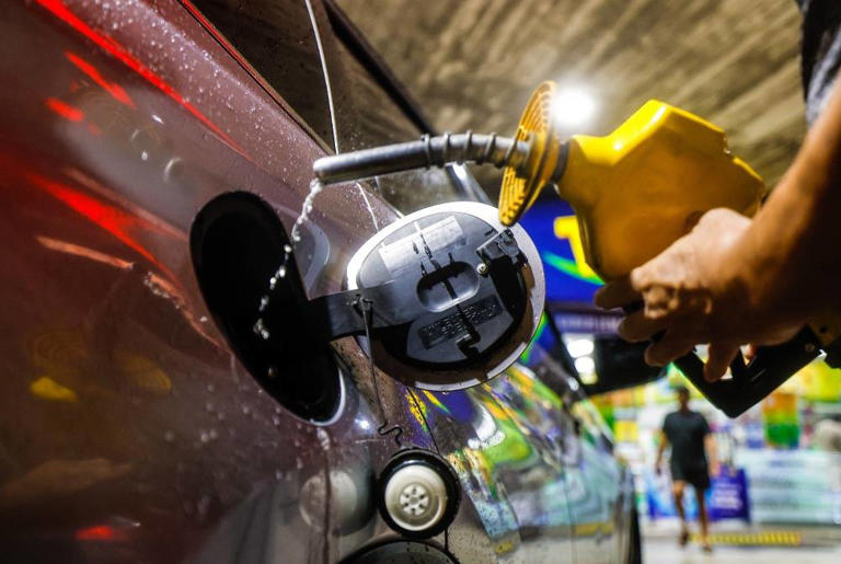 Diesel price falls to RM5.12 per litre starting today