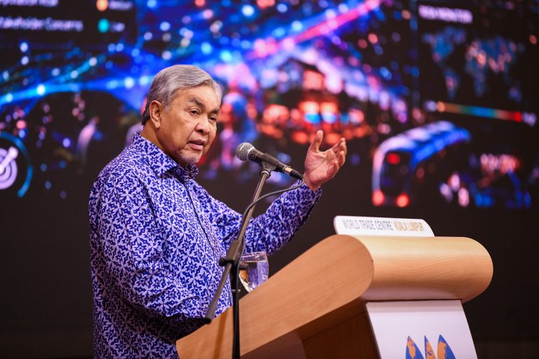 UMNO/BN Perlu Lakukan Perubahan, Bijak Urus Persepsi Rakyat – Ahmad Zahid