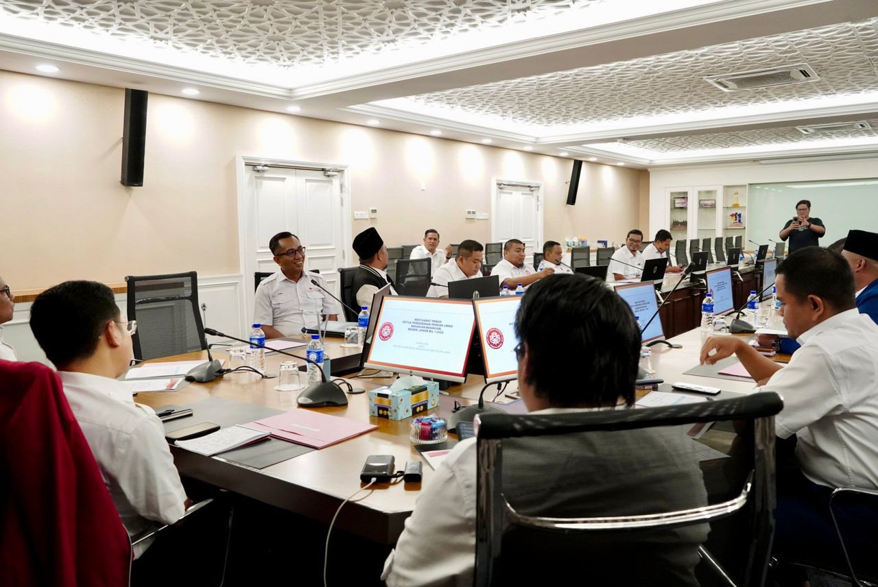 Krisis Tenaga Global: Pemuda UMNO Johor Gesa Kerajaan Negeri Perkenal Pakej Rangsangan Ekonomi