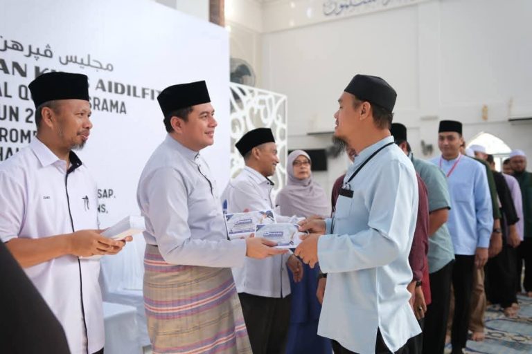 Inisiatif Makmur Pahang Tanda Penghargaan Kepada Pendidik Agama – Nizar Najib