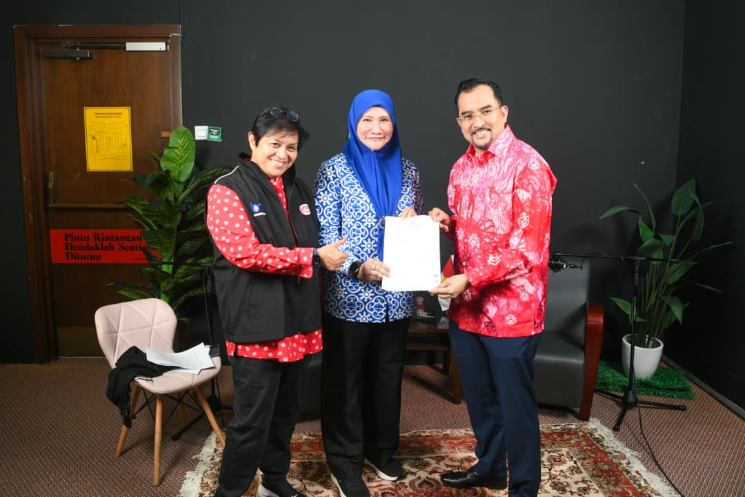 Suraya Yaacob Dilantik Setiausaha Penerangan UMNO Malaysia