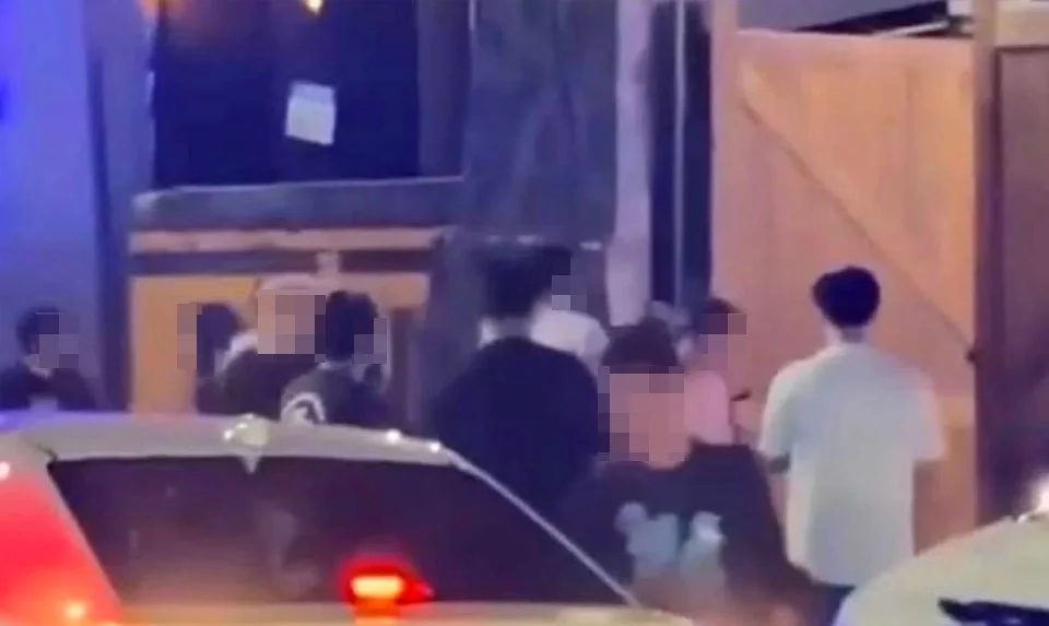 Merusuh depan pusat hiburan, 13 lelaki tempatan ditahan