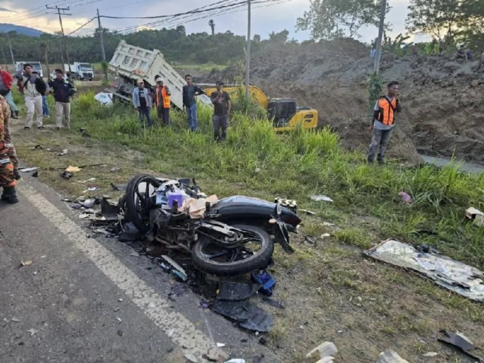 Seorang maut, empat cedera dalam nahas lima kenderaan di Lahad Datu