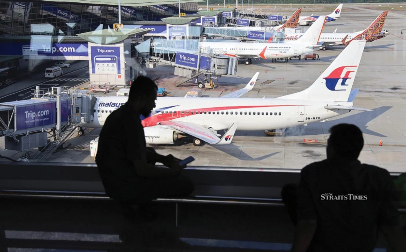 MH8110 lands in Oman after technical issue; all 278 pilgrims safe – TH