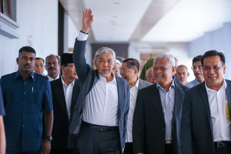 Kes DNAA Ahmad Zahid Uji Kedudukan Perkara 145(3) Perlembagaan Persekutuan