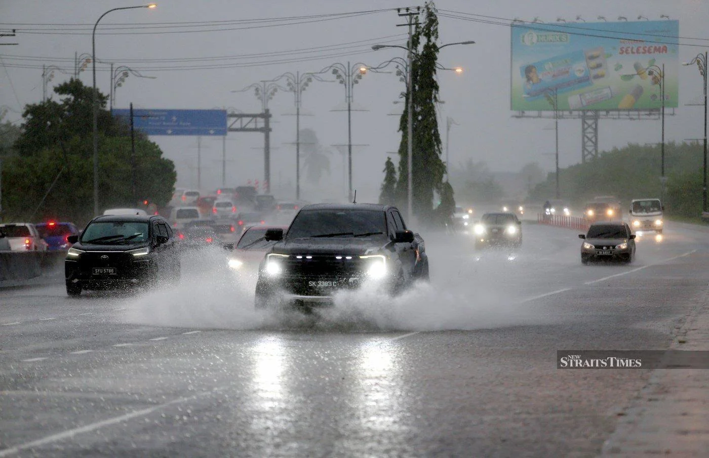 Thunderstorms, heavy rain expected in 6 states and Labuan until 1am