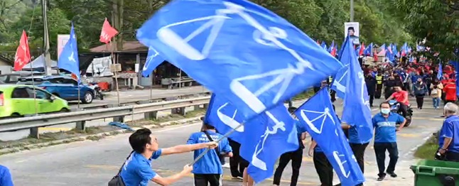 Isu penyertaan Barisan Nasional (BN) di kesemua 56 kerusi DUN