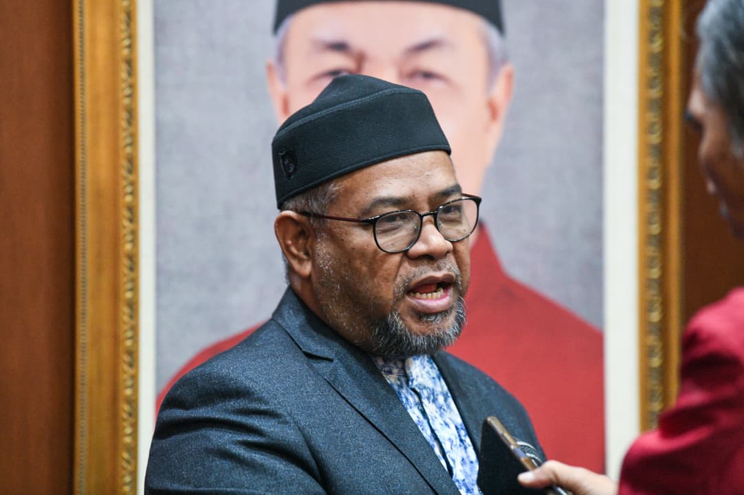 Khairuddin Tegur Sikap ‘Assobiyah’, Jangan Pertahan Kesilapan Demi Parti