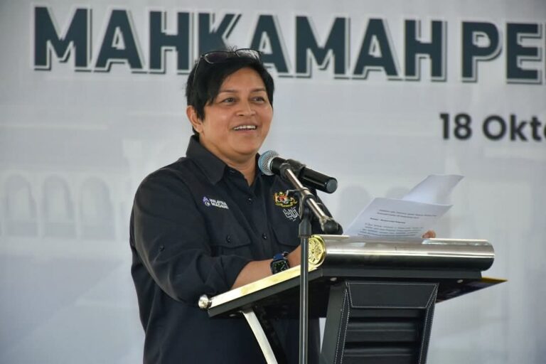 UMNO Tiada Bantahan Terhadap Penggubalan Akta Pendanaan Politik – Azalina