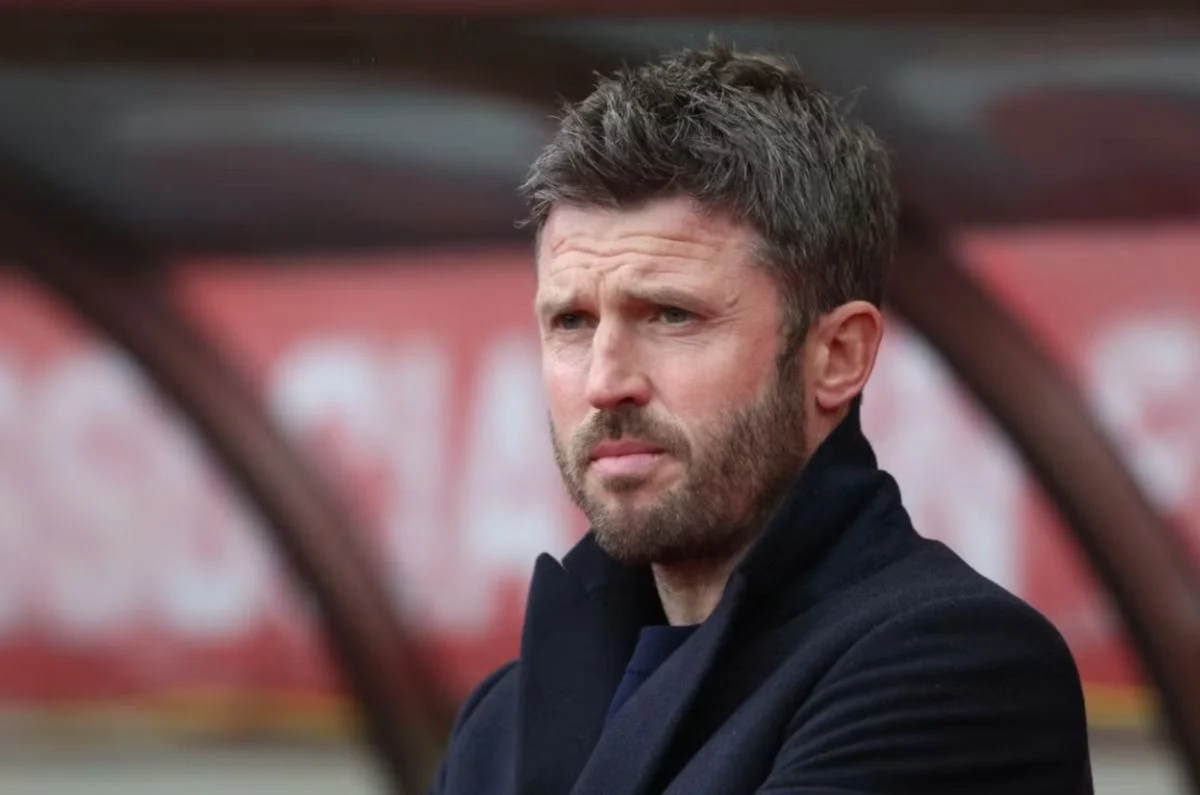 Carrick ditawarkan kontrak tiga tahun bersama United