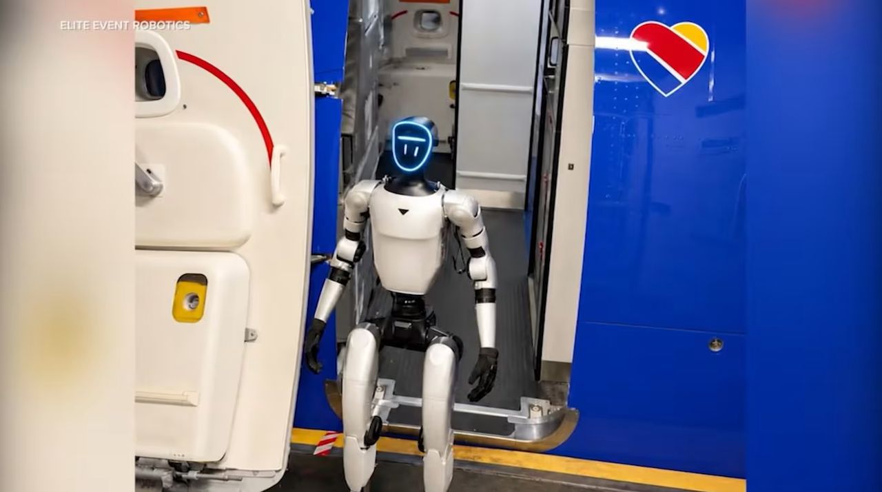 Robot humanoid punca penerbangan lewat