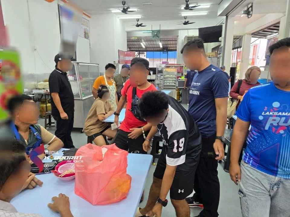 Imigresen serbu premis makanan gaji PATI, tahan 27 individu