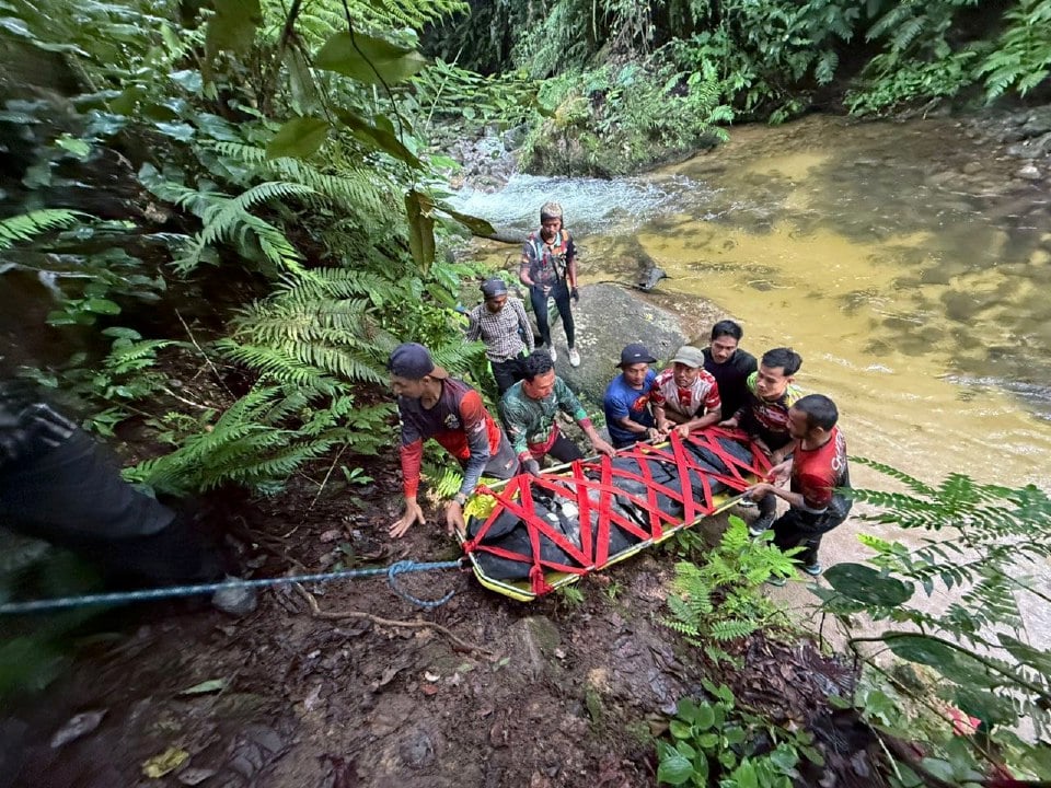Ibu tunggal 56 tahun maut tergelincir ketika mendaki Gunung Biyed