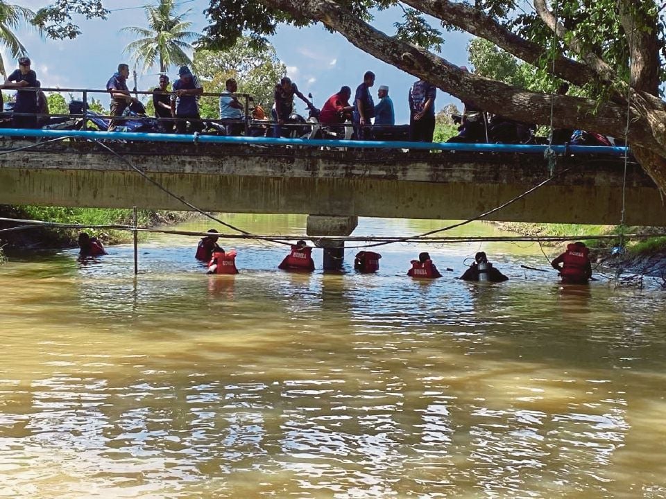Warga emas dikhuatiri lemas jatuh di sungai, selimut ditemui di tepi sungai