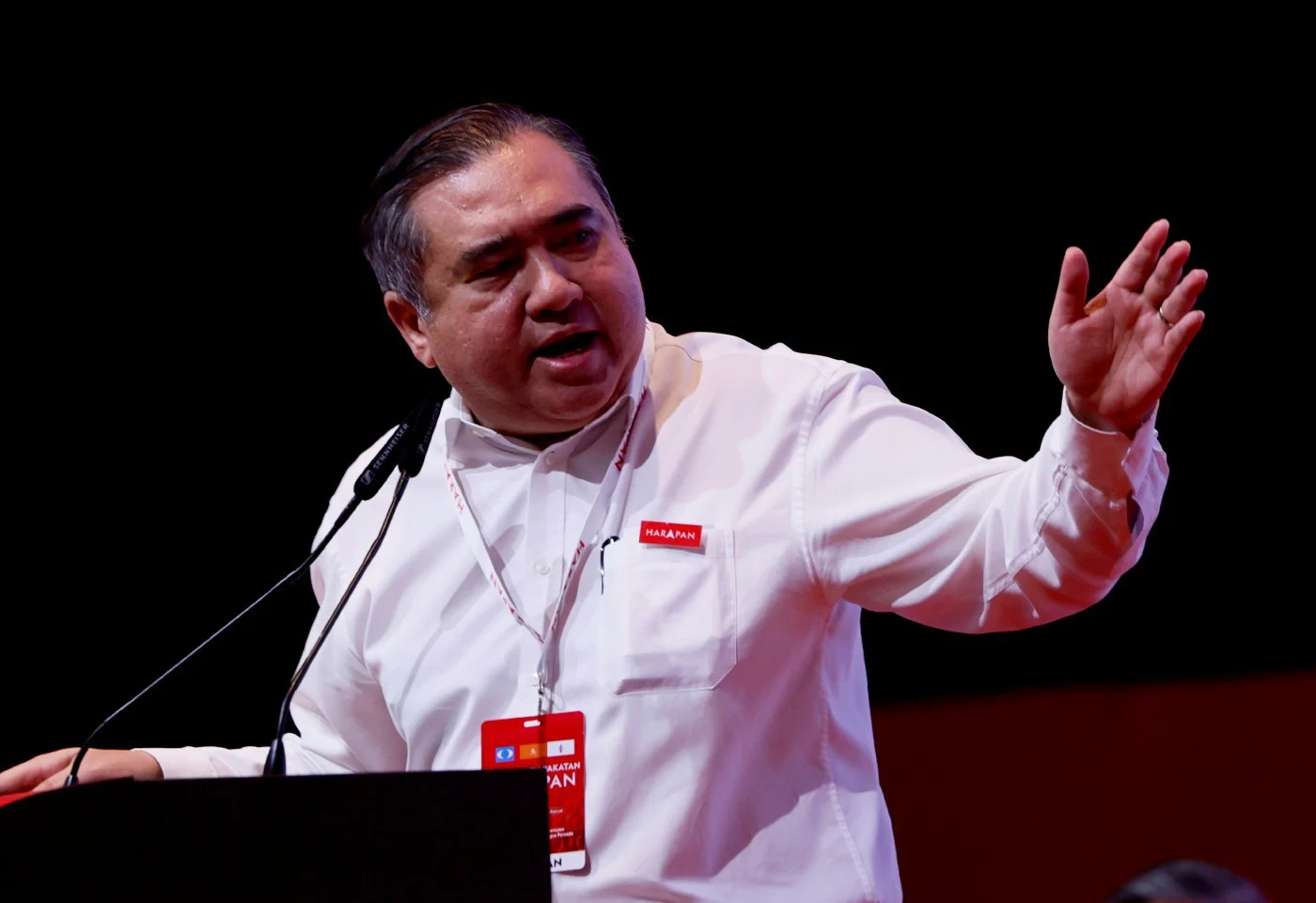 DAP to defend all seats in Johor and Negri, postpones special congress
