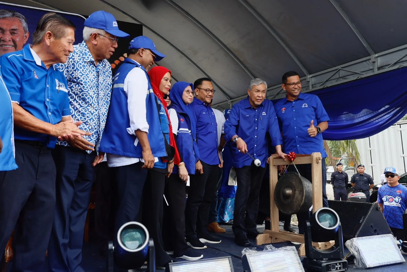 Zahid tells Pas to turn words into votes for BN