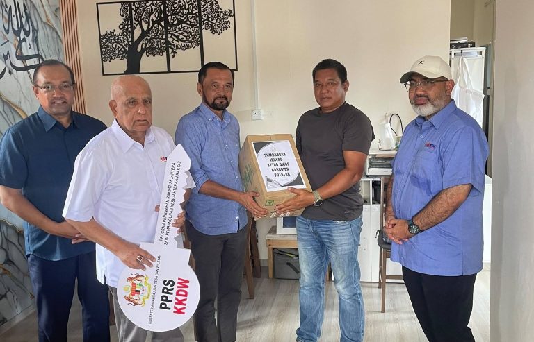 Ketua UMNO Putatan Hargai Lawatan GiatMARA Ke Projek PPRS Atas Air Pertama