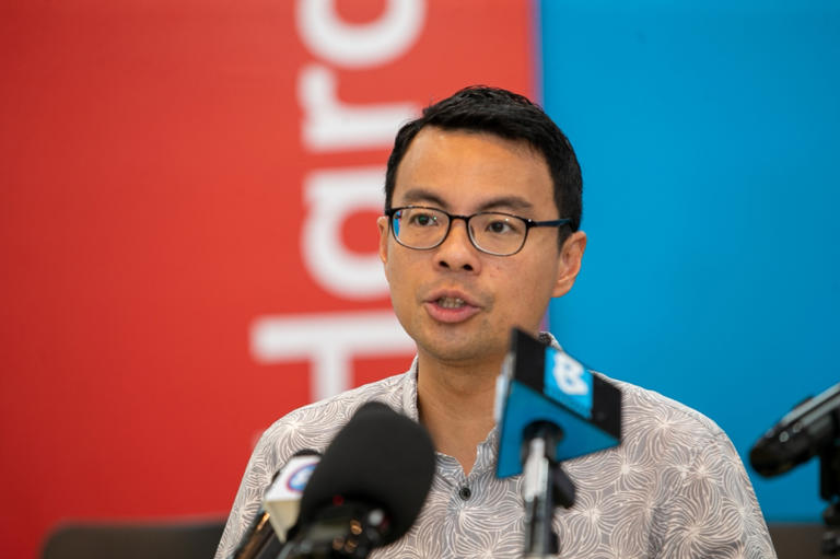 Fahmi disappointed as Lee Chean Chung quits PKR council, says voters deserve answers