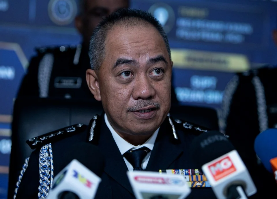 Pelajar lelaki Tingkatan 1 kritikal dipercayai terjatuh dari bangunan sekolah