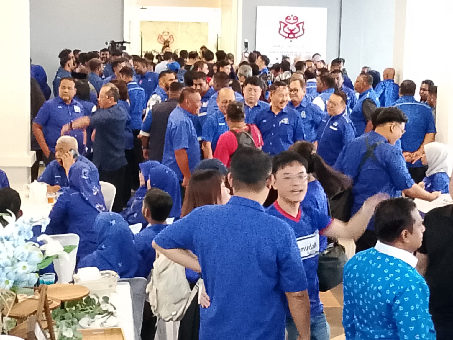 Gelombang Biru Banjiri Johor, Semangat Perjuangan Kian Membara