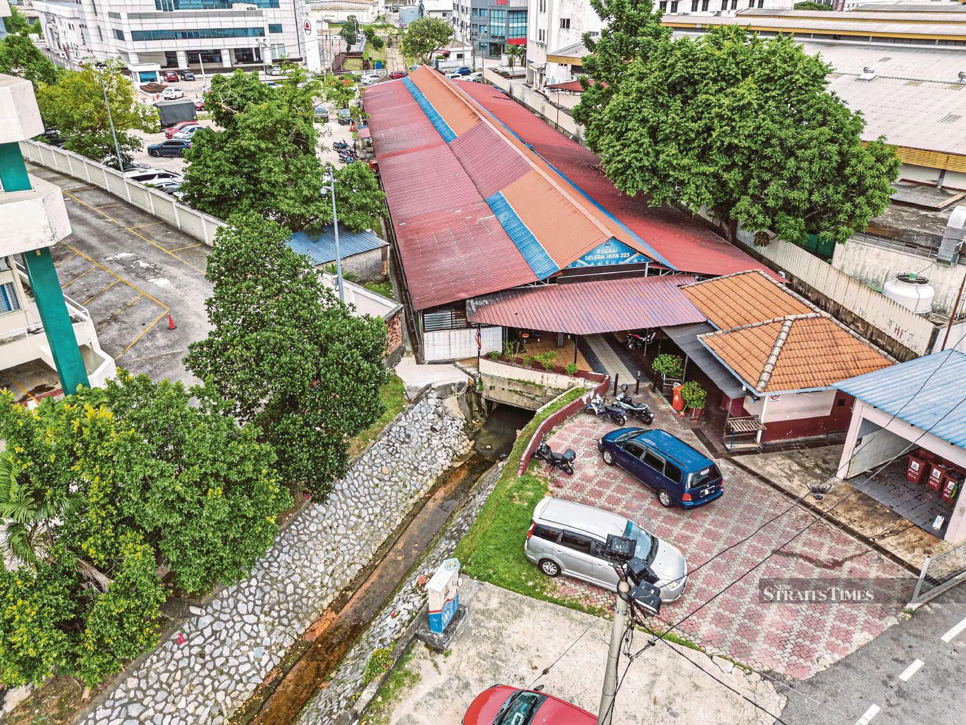 PJ food court traders choose flood risk over relocation