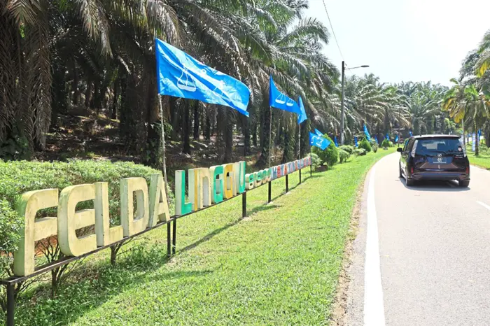 Battle for Felda vote intensifies