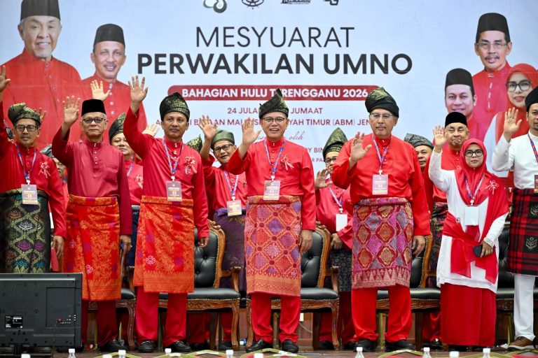 Warga UMNO Diseru Perkukuh Saf, Terus Berkhidmat Kepada Rakyat