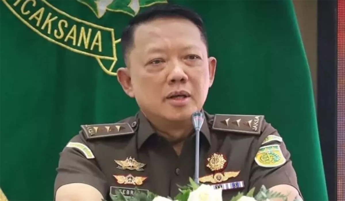 Emas 74kg, wang RM77 juta dalam rumah bekas pendakwa raya dirampas