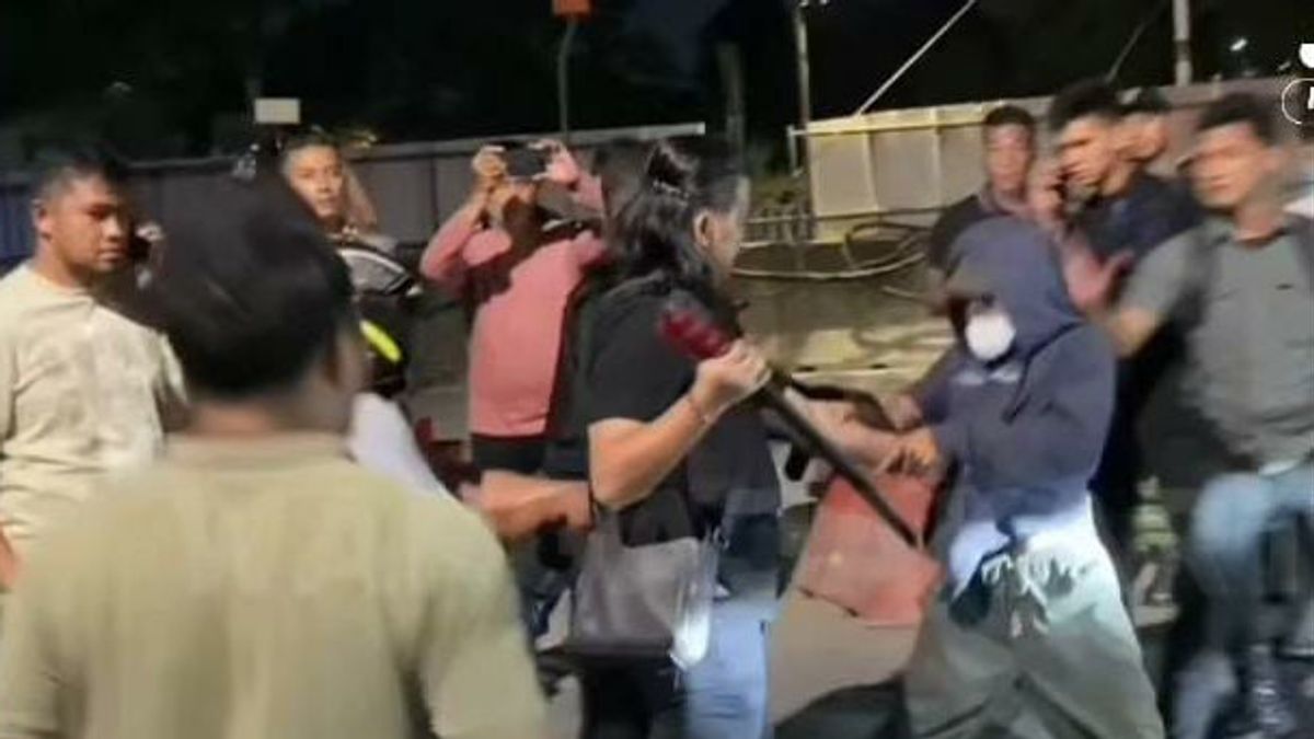Makan tidak bayar punca rusuhan di Jakarta pusat, pihak berkuasa kerah TNI, polis