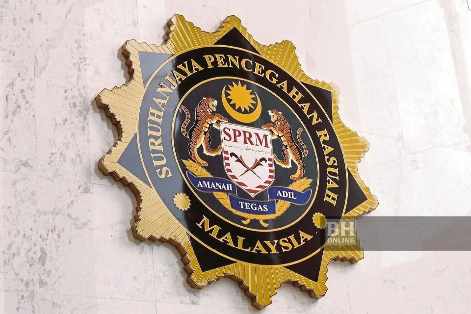 SPRM tahan penjawat awam terima rasuah bawa bahan terlarang ke penjara
