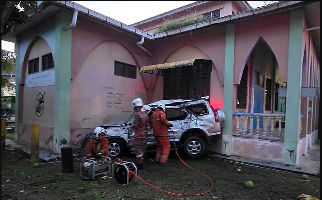 2 dead after SUV crashes into surau in Pasir Puteh