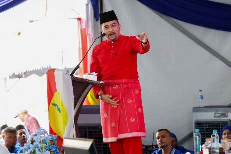 Gelombang Biru Warnai Tanah Merah, Semangat Perjuangan UMNO Terus Kukuh