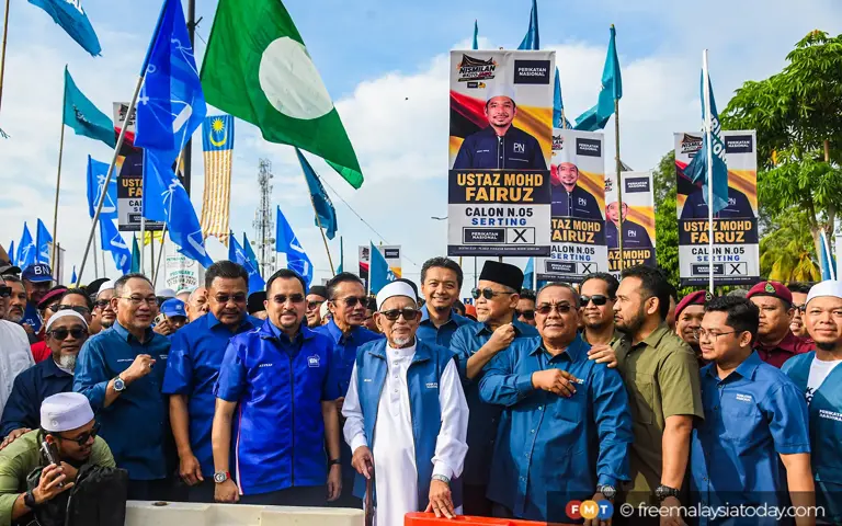Mutual suspicion, not 'third party', the real threat to BN-PN pact, says analyst