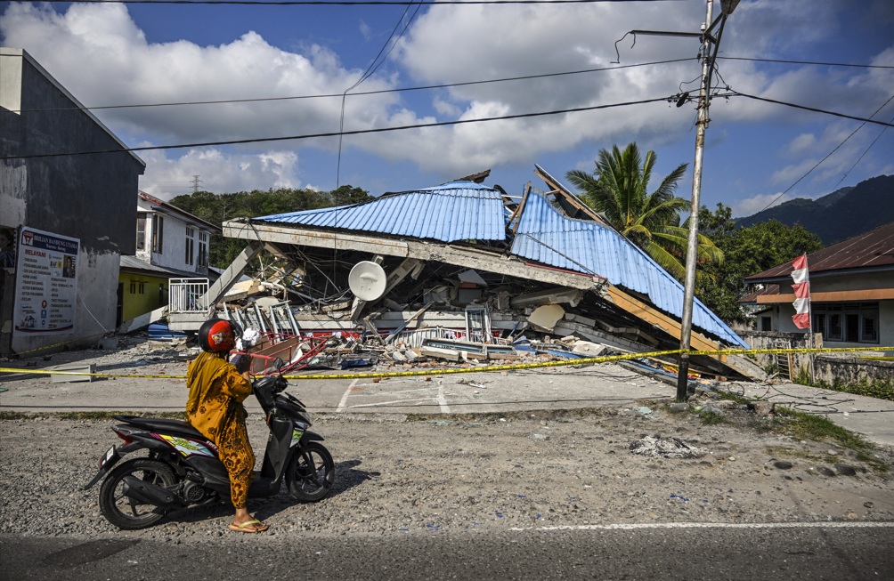 Penduduk Nusa Tenggara Timur alami hampir 1,000 gempa susulan