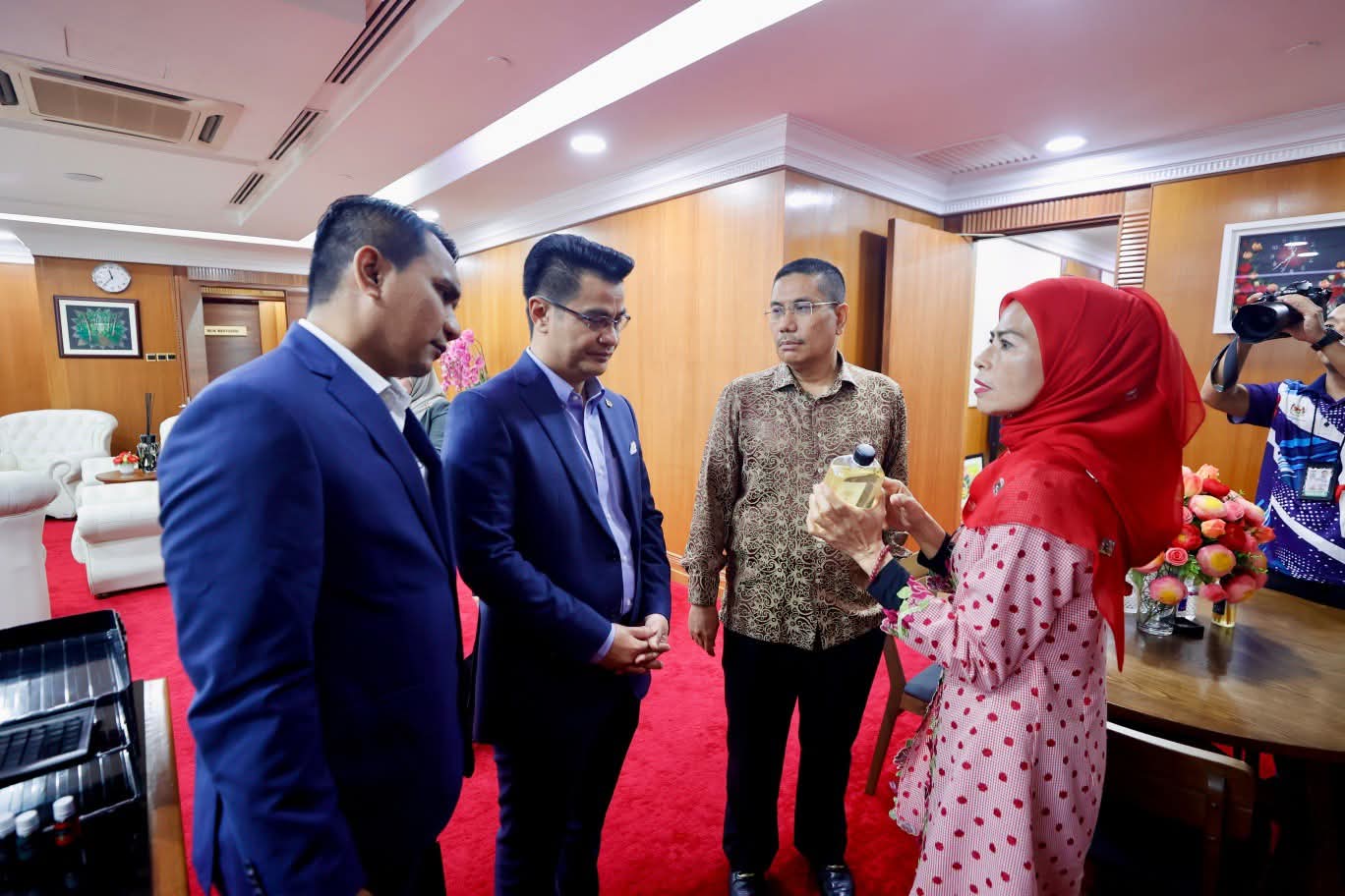 KPK-UMK Pacu Pengkomersialan Produk Kenaf, Perkukuh Ekosistem Industri