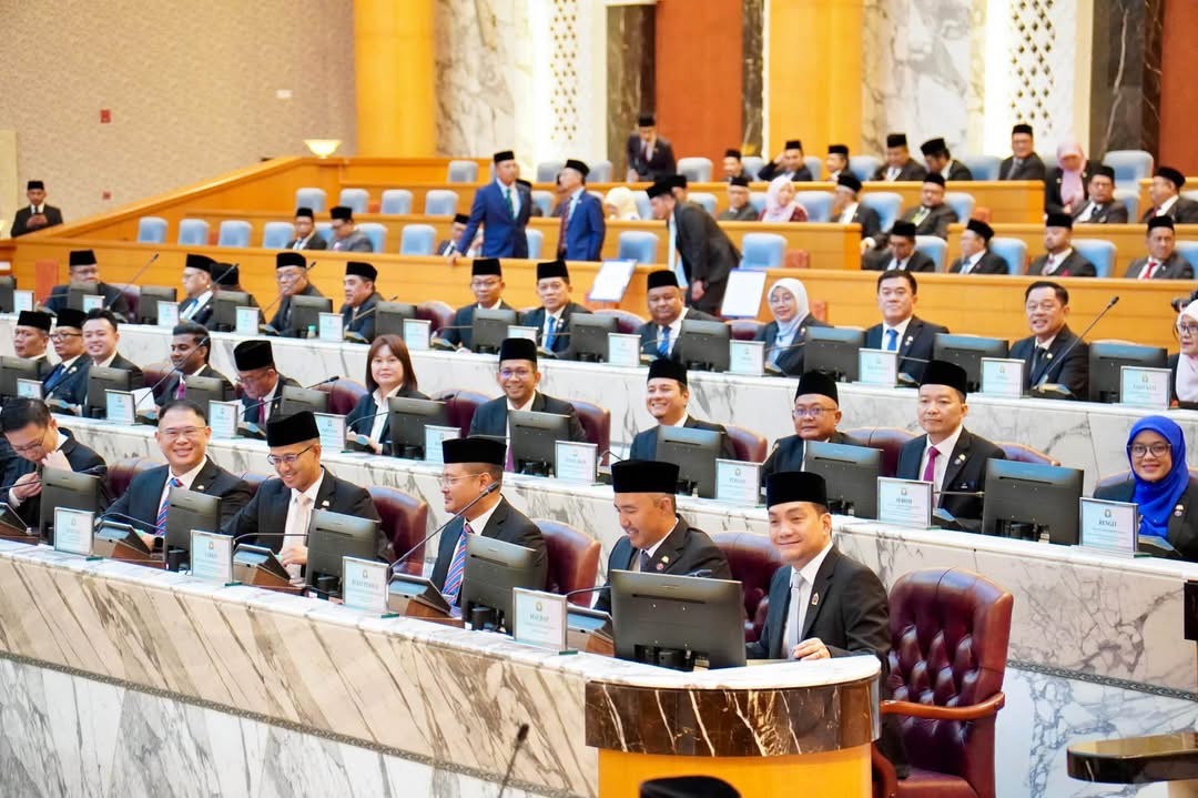 Angkat Sumpah ADUN Ikatan Amanah Kepada Rakyat – Hairi