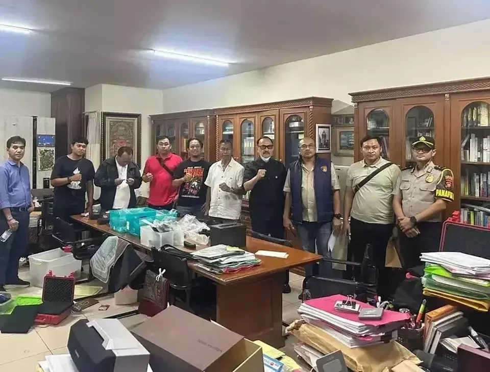 Ratusan senjata api ditemukan di sekolah