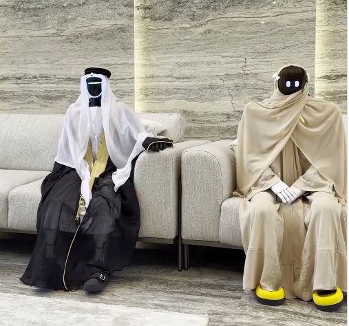 Robot Bu Sunaidah dah tak ‘single, selamat bernikah dengan Moza