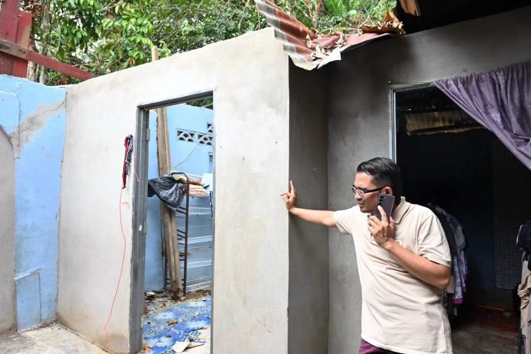 Azmawi Perkukuh Khidmat Bakti, Terus Dekati Rakyat Nenggiri