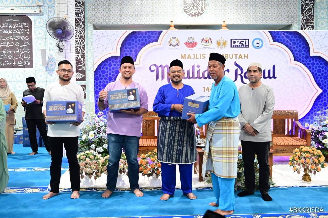 RISDA Santuni Rakyat Tenggara, 100 Pelajar Terima Manfaat Pendidikan