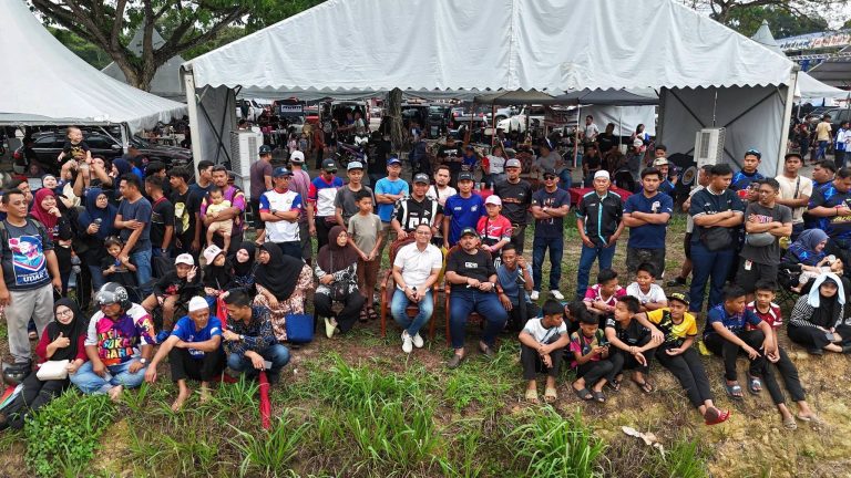 RISDA Santuni Rakyat Tenggara, 100 Pelajar Terima Manfaat Pendidikan